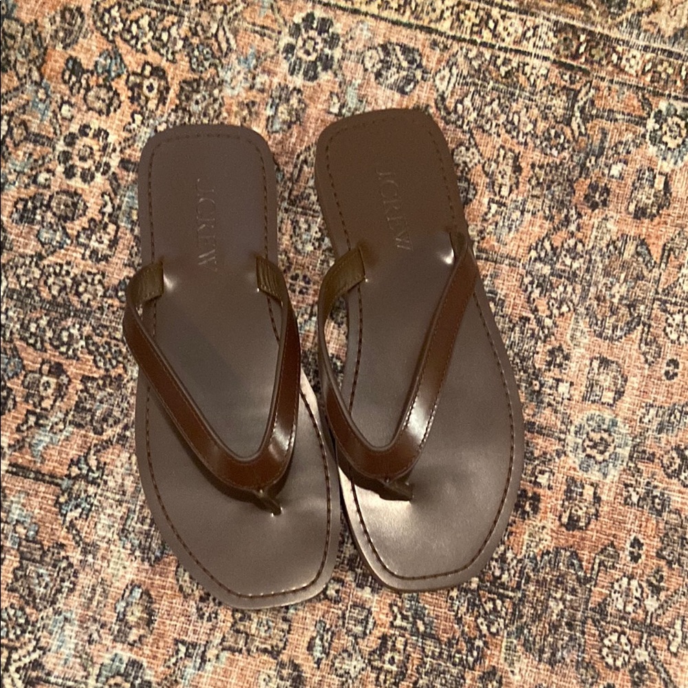 J. Crew Wide thong sandals in leather - Picture 2 of 9